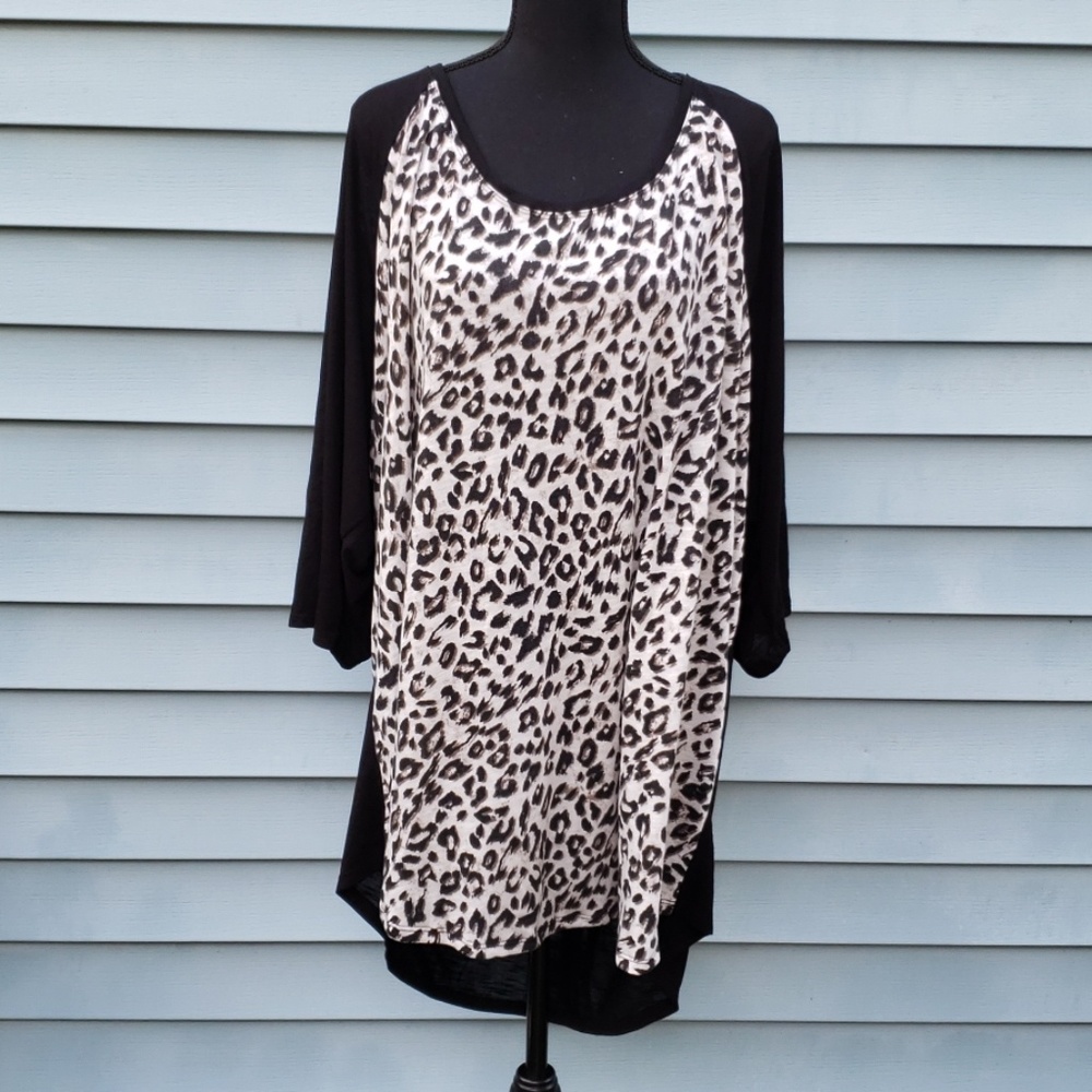 Black animal raglan top